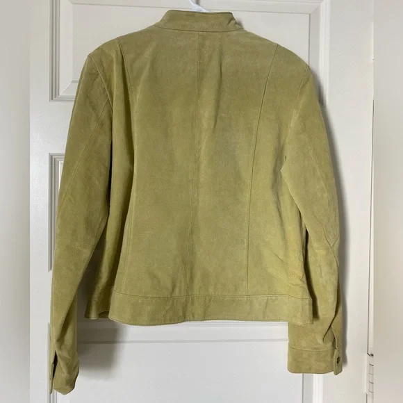Vintage Olive Green Leather Jacket 🫒